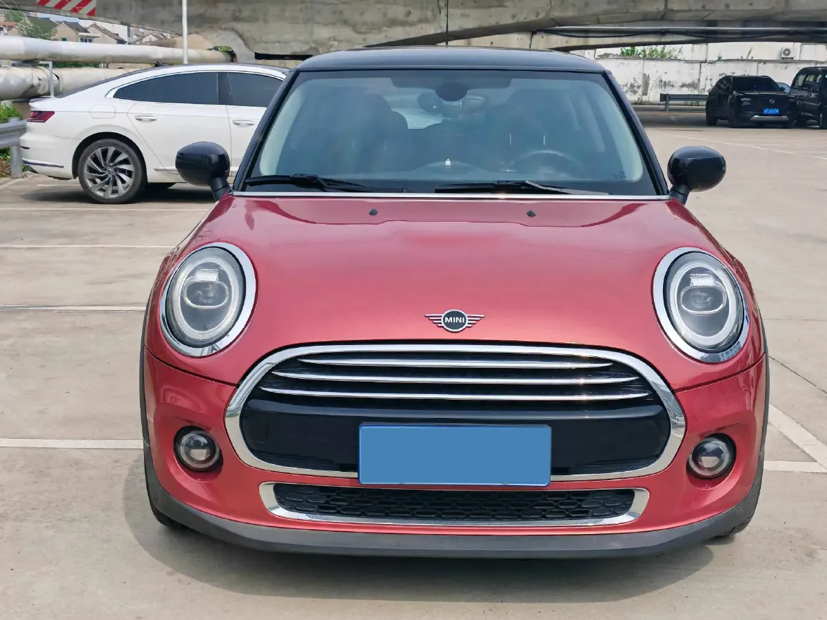 2020 MINI MINI 1.5T 136HP L3 7DCT,autocango,china used car exporter,china ev exporter,chinese used car exporter,chinese used ev exporter
