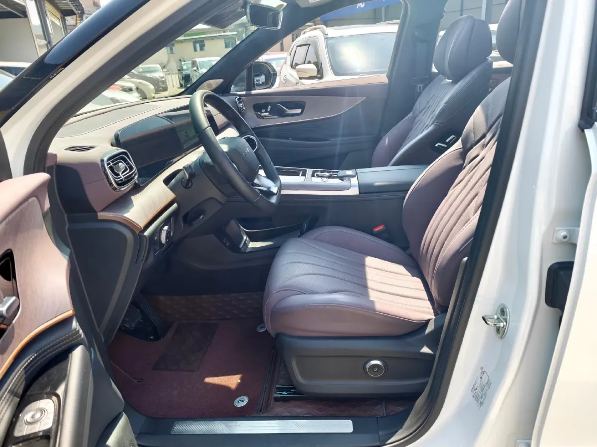 2025 Chery Tiggo 9 2.0T 261HP L4 8AT,autocango,china used car exporter,china ev exporter,chinese used car exporter,chinese used ev exporter