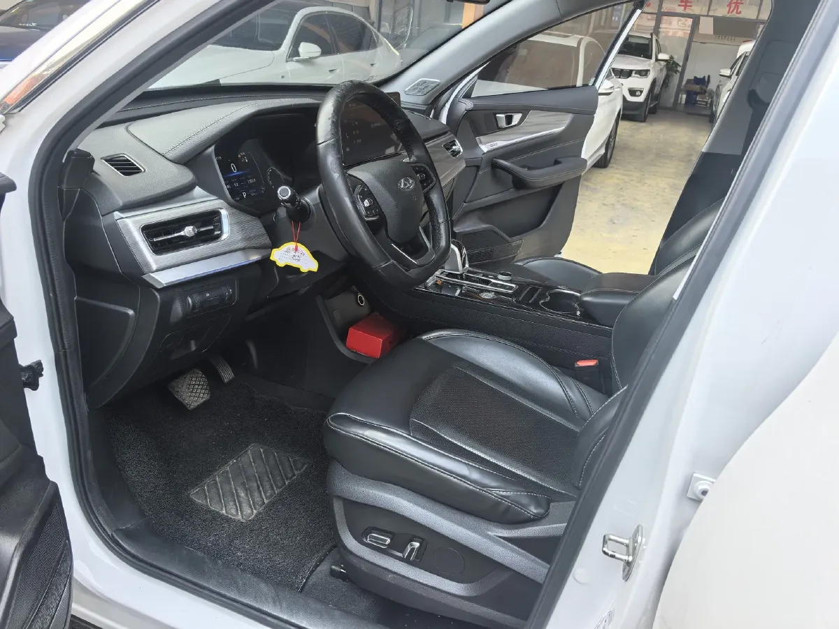 2021 Chery Tiggo 8 1.6T 197HP L4 7DCT,autocango,china used car exporter,china ev exporter,chinese used car exporter,chinese used ev exporter