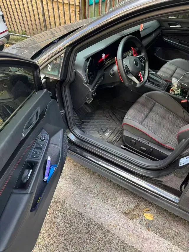 2021 Volkswagen GolfGTI 2.0T 220HP L4 7DCT,autocango,china used car exporter,china ev exporter,chinese used car exporter,chinese used ev exporter