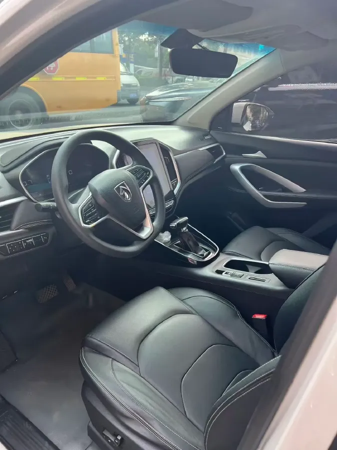 2020 BaoJun RS-3 1.5T 147HP L4 CVT,autocango,china used car exporter,china ev exporter,chinese used car exporter,chinese used ev exporter