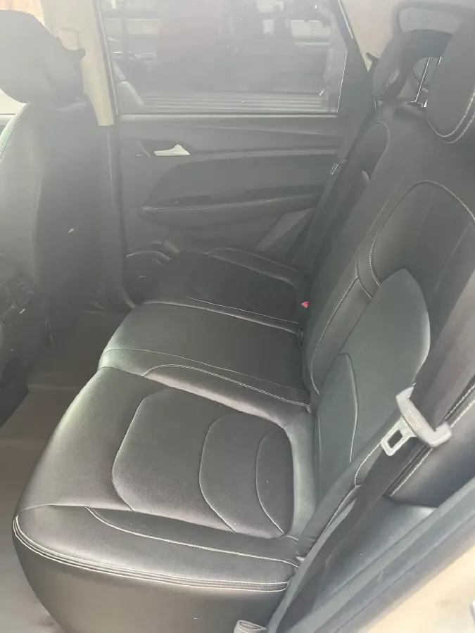 2020 BaoJun RS-3 1.5T 147HP L4 CVT,autocango,china used car exporter,china ev exporter,chinese used car exporter,chinese used ev exporter