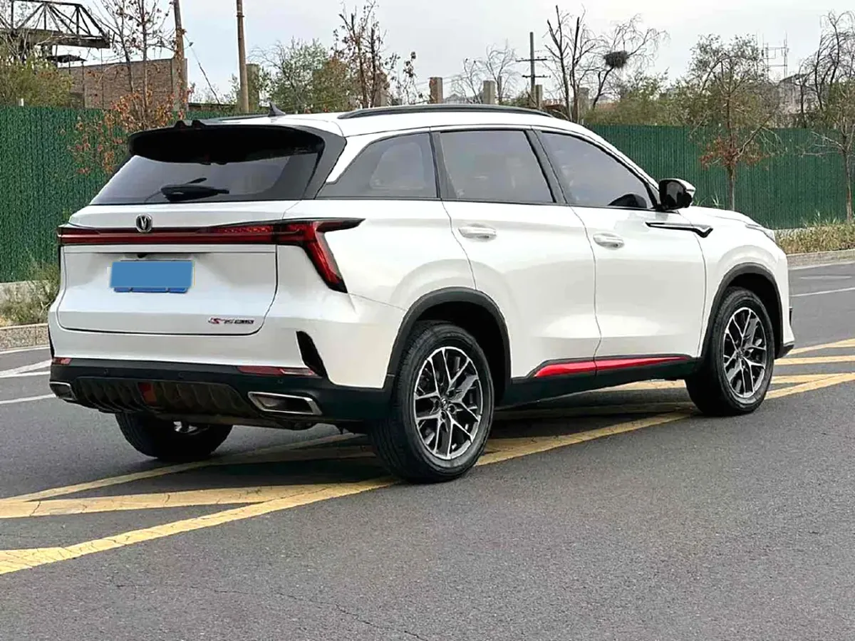 2022 ChangAn CS75 Plus 1.5T 178HP L4 6AT,autocango,china used car exporter,china ev exporter,chinese used car exporter,chinese used ev exporter