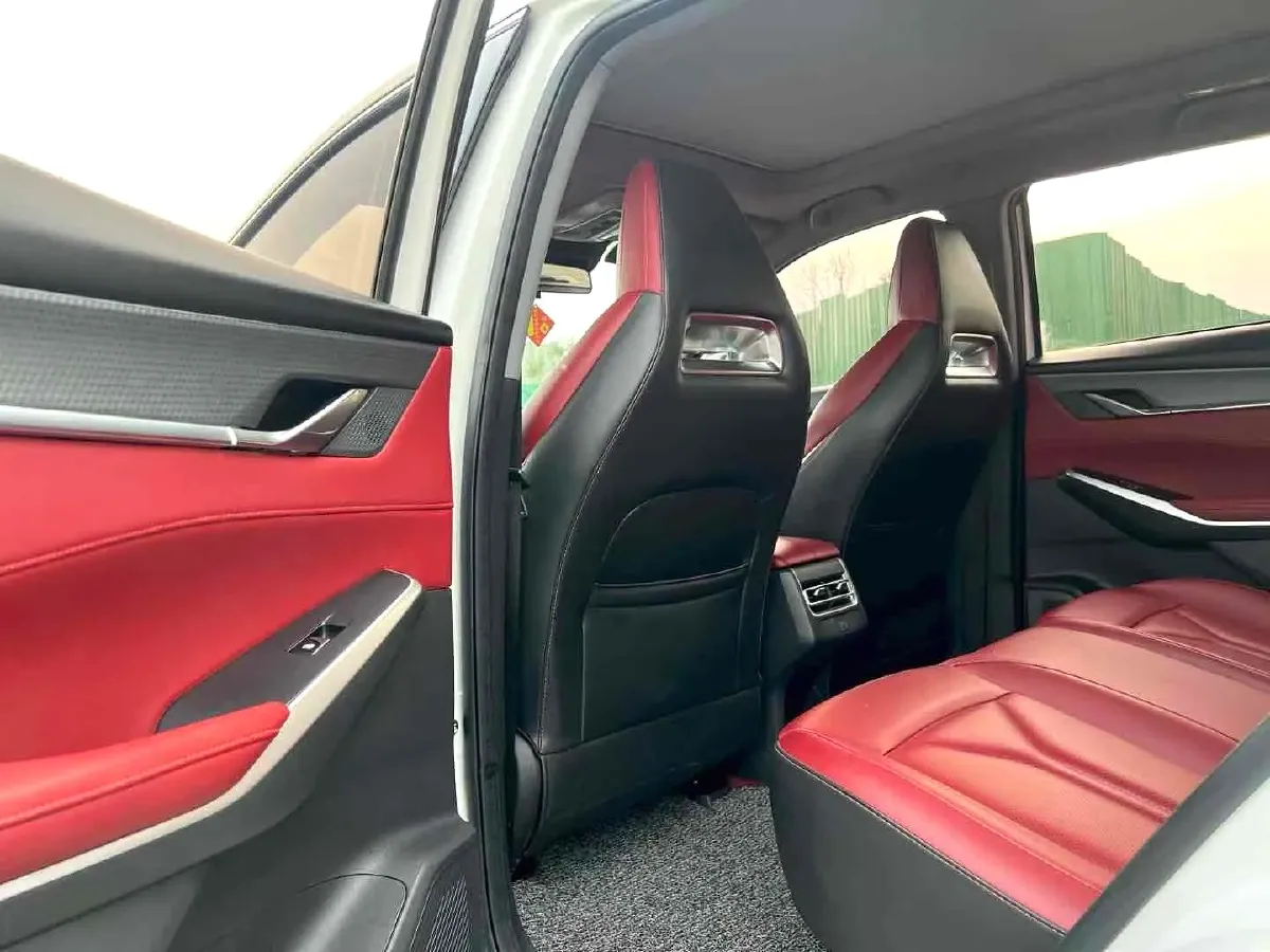 2022 ChangAn CS75 Plus 1.5T 178HP L4 6AT,autocango,china used car exporter,china ev exporter,chinese used car exporter,chinese used ev exporter