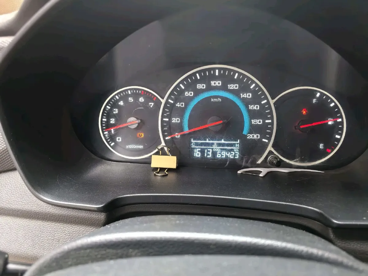 2021 WuLing HongGuang V 1.5L 99HP L4 6MT,autocango,china used car exporter,china ev exporter,chinese used car exporter,chinese used ev exporter