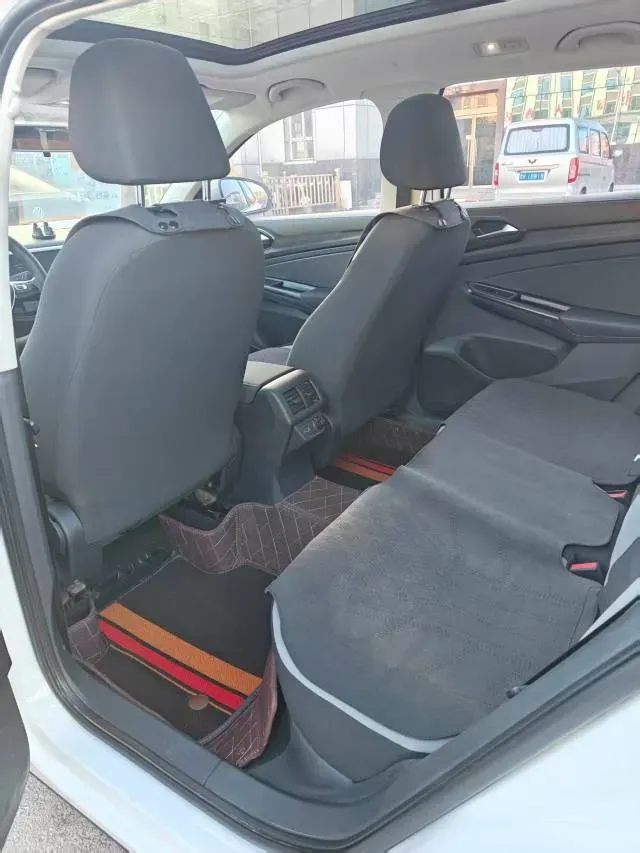 2021 Jetta VS7 1.4T 150HP L4 6AT,autocango,china used car exporter,china ev exporter,chinese used car exporter,chinese used ev exporter