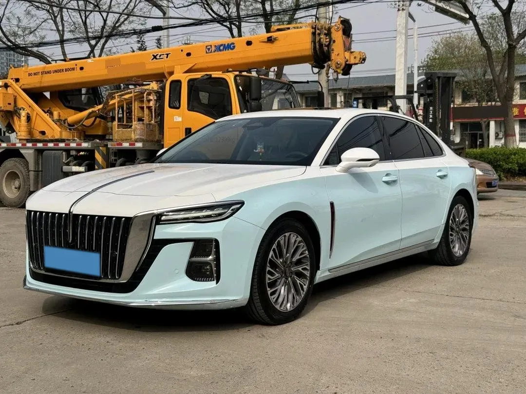 2023 HongQi H5 2.0T 224HP L4 8AT,autocango,china used car exporter,china ev exporter,chinese used car exporter,chinese used ev exporter