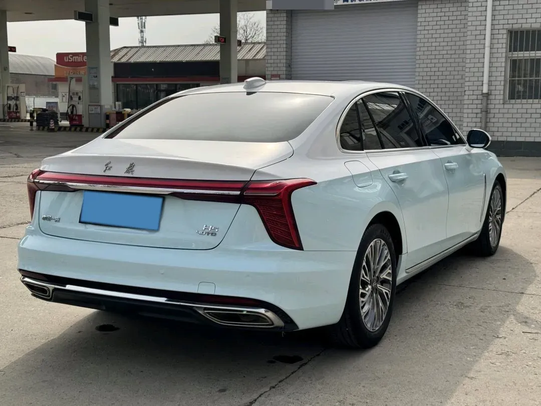 2023 HongQi H5 2.0T 224HP L4 8AT,autocango,china used car exporter,china ev exporter,chinese used car exporter,chinese used ev exporter