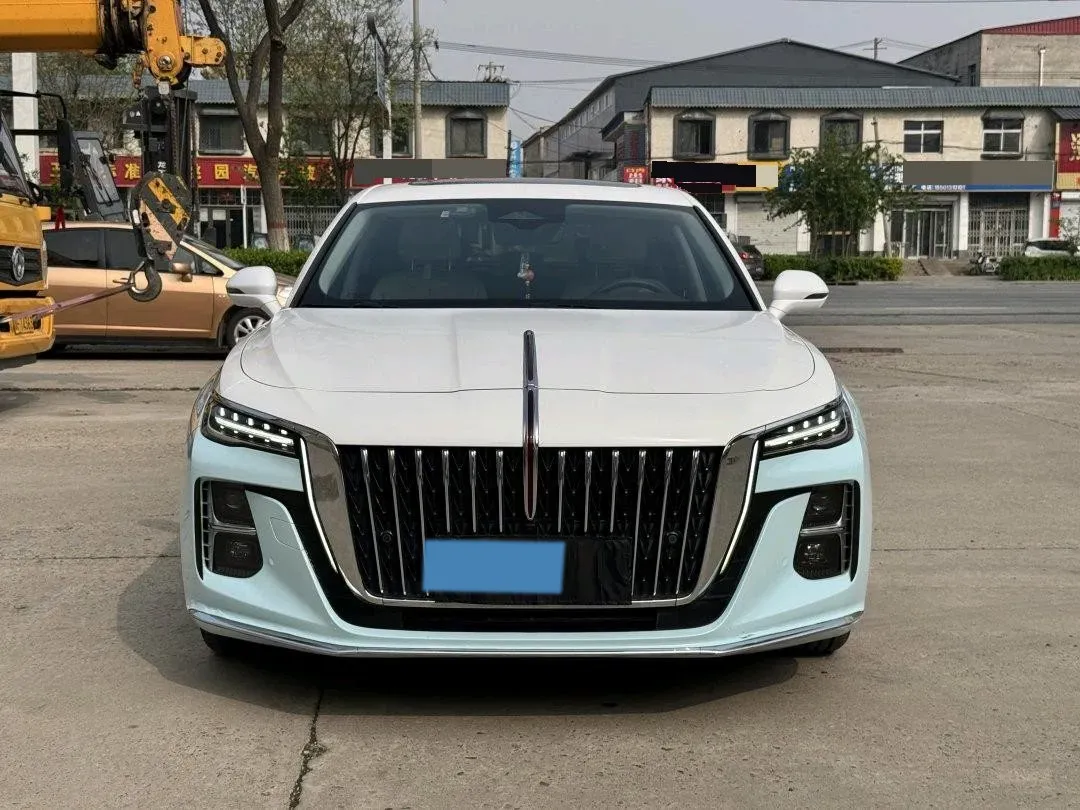 2023 HongQi H5 2.0T 224HP L4 8AT,autocango,china used car exporter,china ev exporter,chinese used car exporter,chinese used ev exporter
