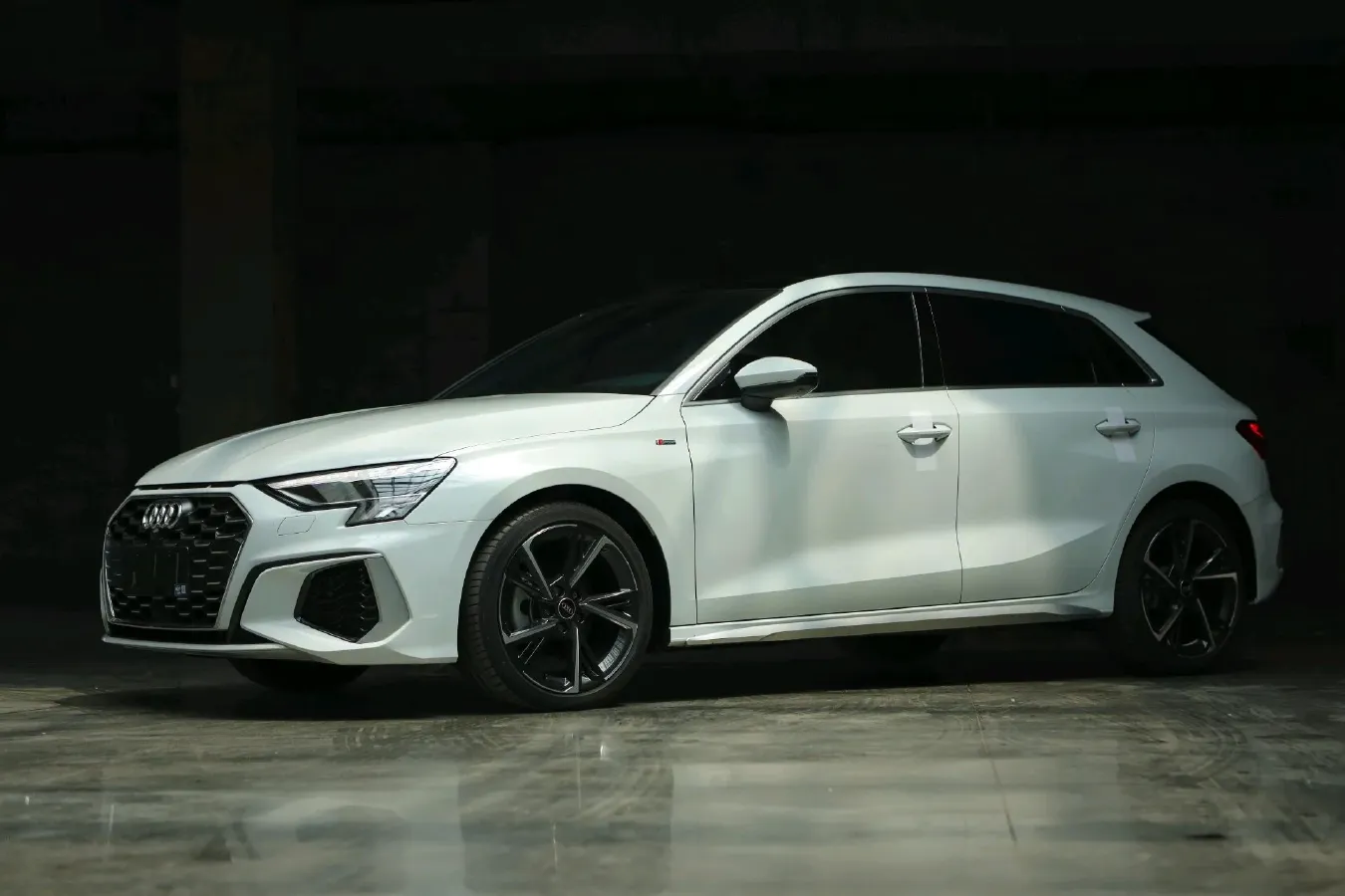 2023 Audi A3 1.4T 150HP L4 7DCT,autocango,china used car exporter,china ev exporter,chinese used car exporter,chinese used ev exporter
