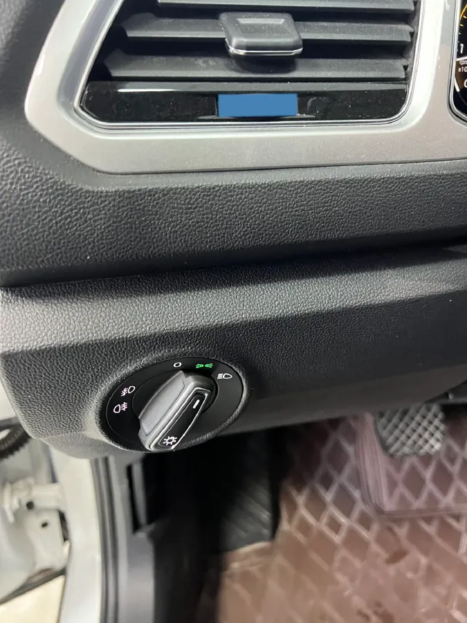 2022 Volkswagen T-Roc 1.4T 150HP L4 7DCT,autocango,china used car exporter,china ev exporter,chinese used car exporter,chinese used ev exporter