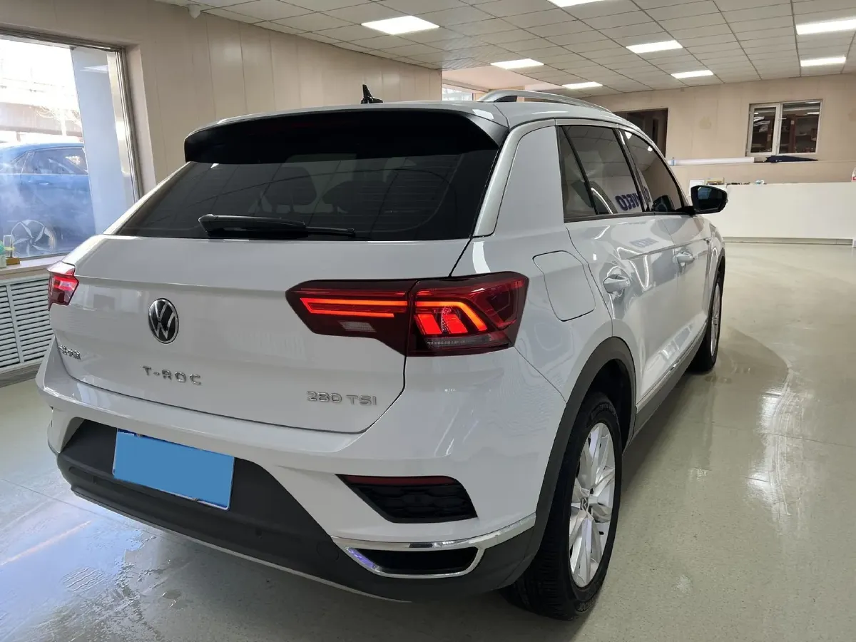 2022 Volkswagen T-Roc 1.4T 150HP L4 7DCT,autocango,china used car exporter,china ev exporter,chinese used car exporter,chinese used ev exporter