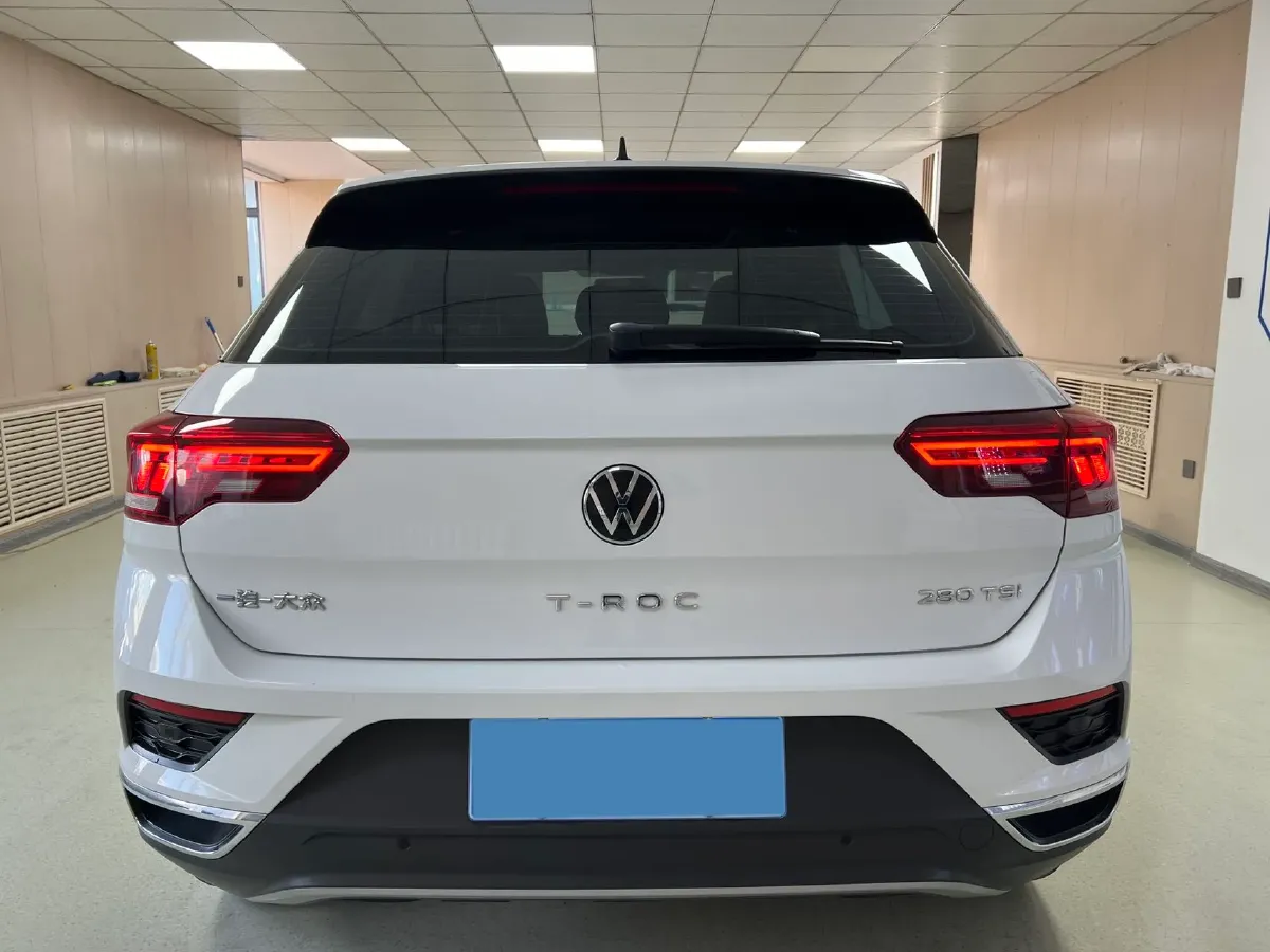 2022 Volkswagen T-Roc 1.4T 150HP L4 7DCT,autocango,china used car exporter,china ev exporter,chinese used car exporter,chinese used ev exporter