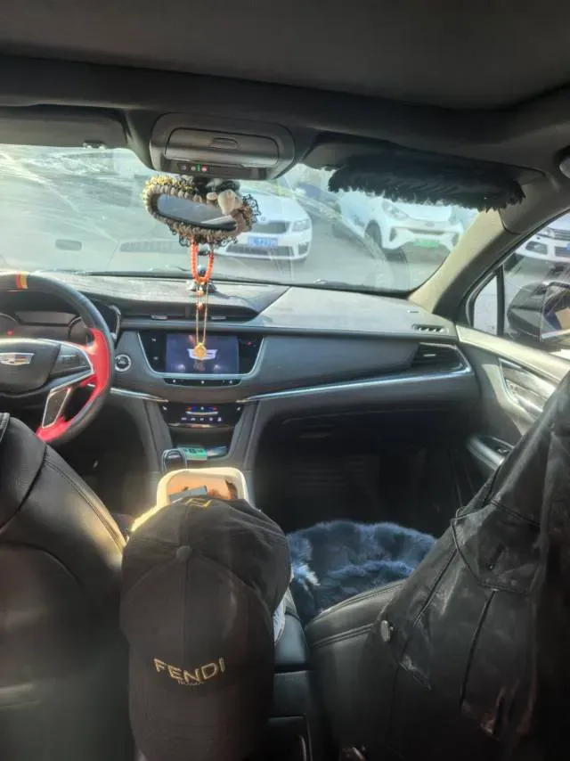 2020 Cadillac XT5 2.0T 237HP L4 9AT,autocango,china used car exporter,china ev exporter,chinese used car exporter,chinese used ev exporter