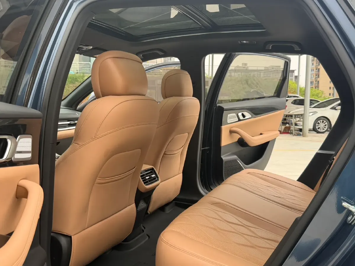 2025 Geely Galaxy A7 1.5L 112HP L4 1DHT PHEV,autocango,china used car exporter,china ev exporter,chinese used car exporter,chinese used ev exporter