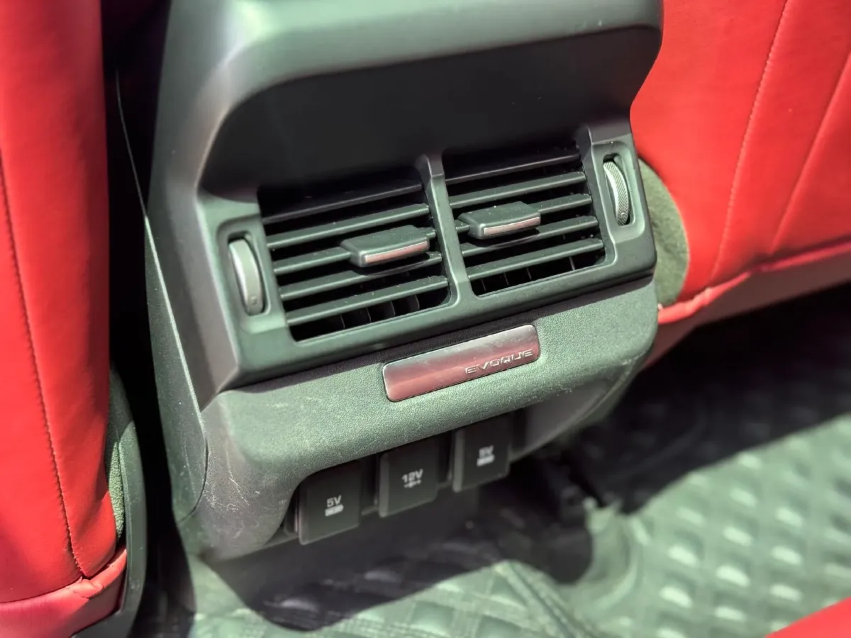 2020 Land Rover Range Rover Evoque 2.0T 249HP L4 9AT,autocango,china used car exporter,china ev exporter,chinese used car exporter,chinese used ev exporter