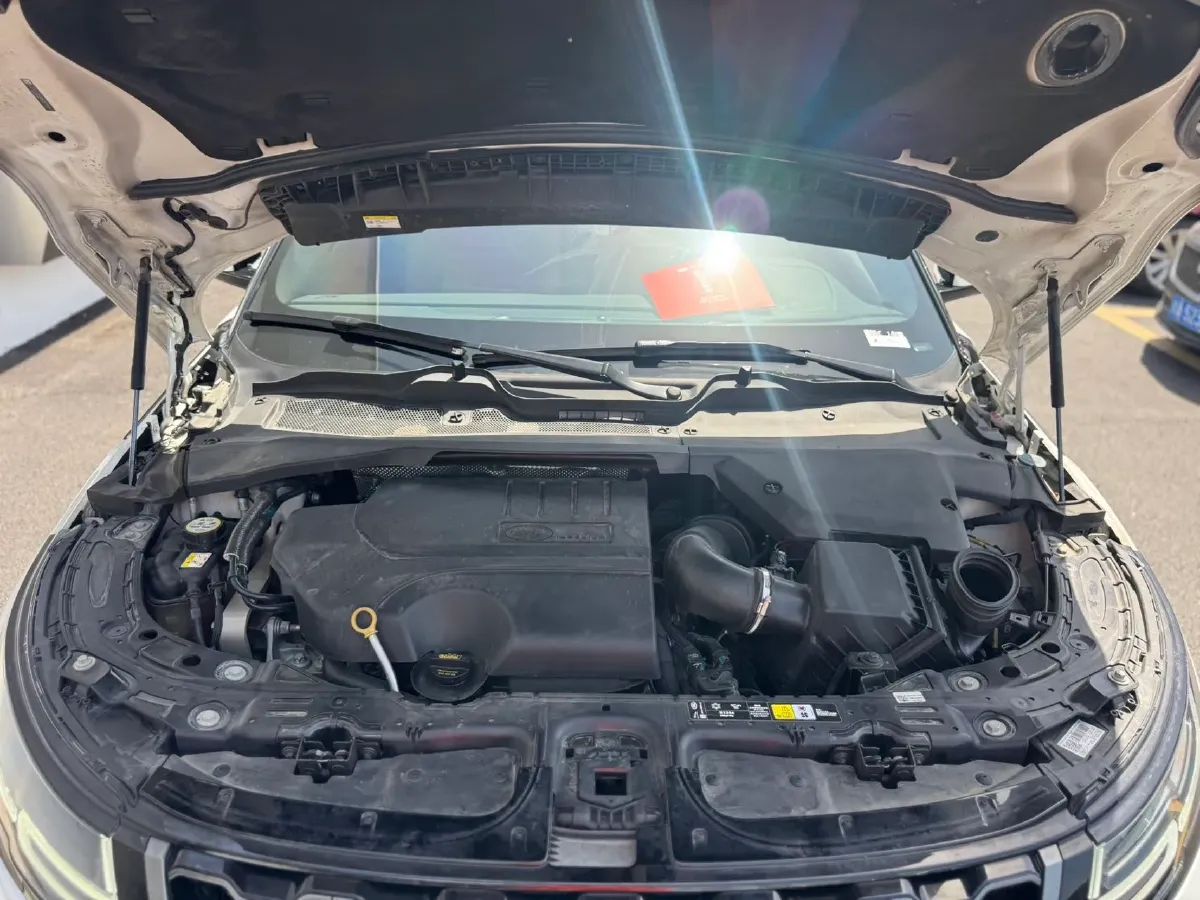 2020 Land Rover Range Rover Evoque 2.0T 249HP L4 9AT,autocango,china used car exporter,china ev exporter,chinese used car exporter,chinese used ev exporter