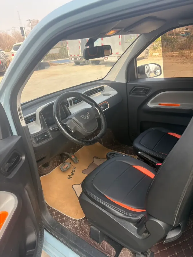 2020 WuLing HongGuang MINI EV BEV 13.8KWH,autocango,china used car exporter,china ev exporter,chinese used car exporter,chinese used ev exporter