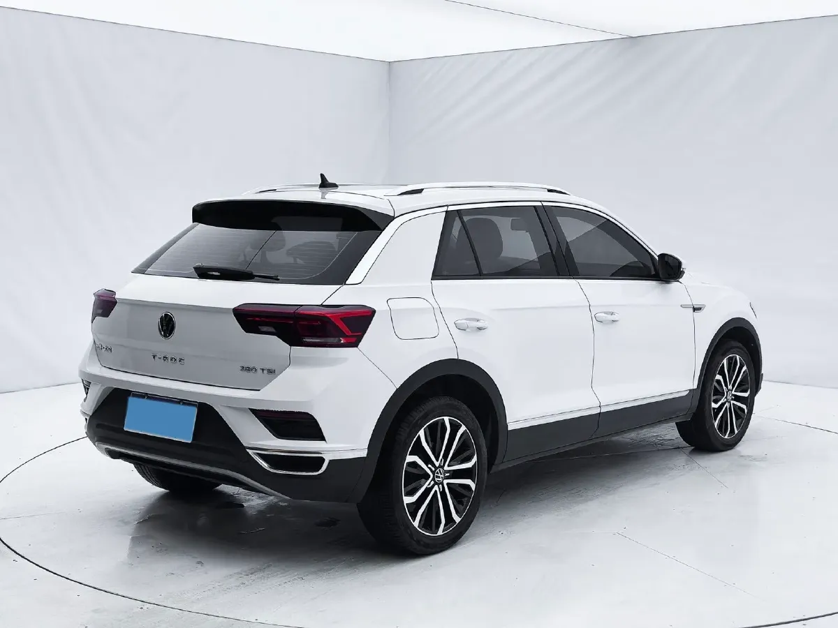2021 Volkswagen T-Roc 1.4T 150HP L4 7DCT,autocango,china used car exporter,china ev exporter,chinese used car exporter,chinese used ev exporter
