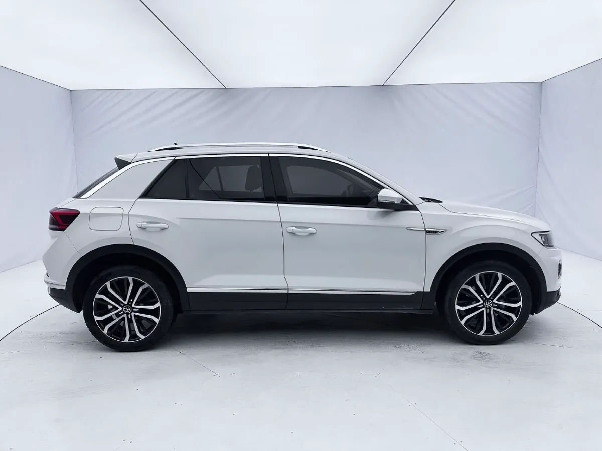 2021 Volkswagen T-Roc 1.4T 150HP L4 7DCT,autocango,china used car exporter,china ev exporter,chinese used car exporter,chinese used ev exporter