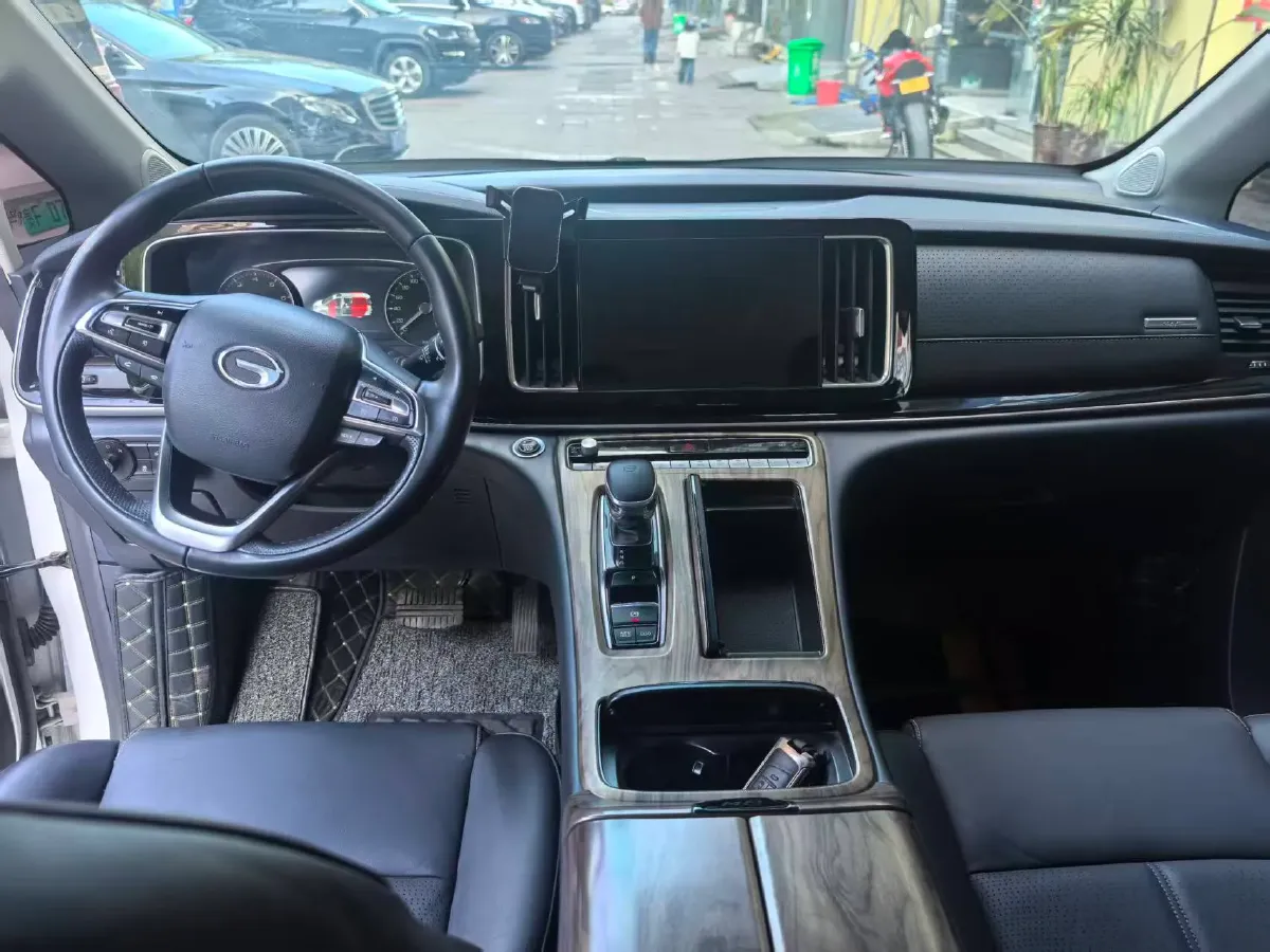 2023 GAC Trumpchi M8 2.0T 252HP L4 8AT,autocango,china used car exporter,china ev exporter,chinese used car exporter,chinese used ev exporter