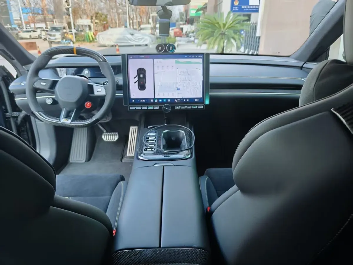 2025 MI SU7 Ultra BEV 93.7KWH,autocango,china used car exporter,china ev exporter,chinese used car exporter,chinese used ev exporter