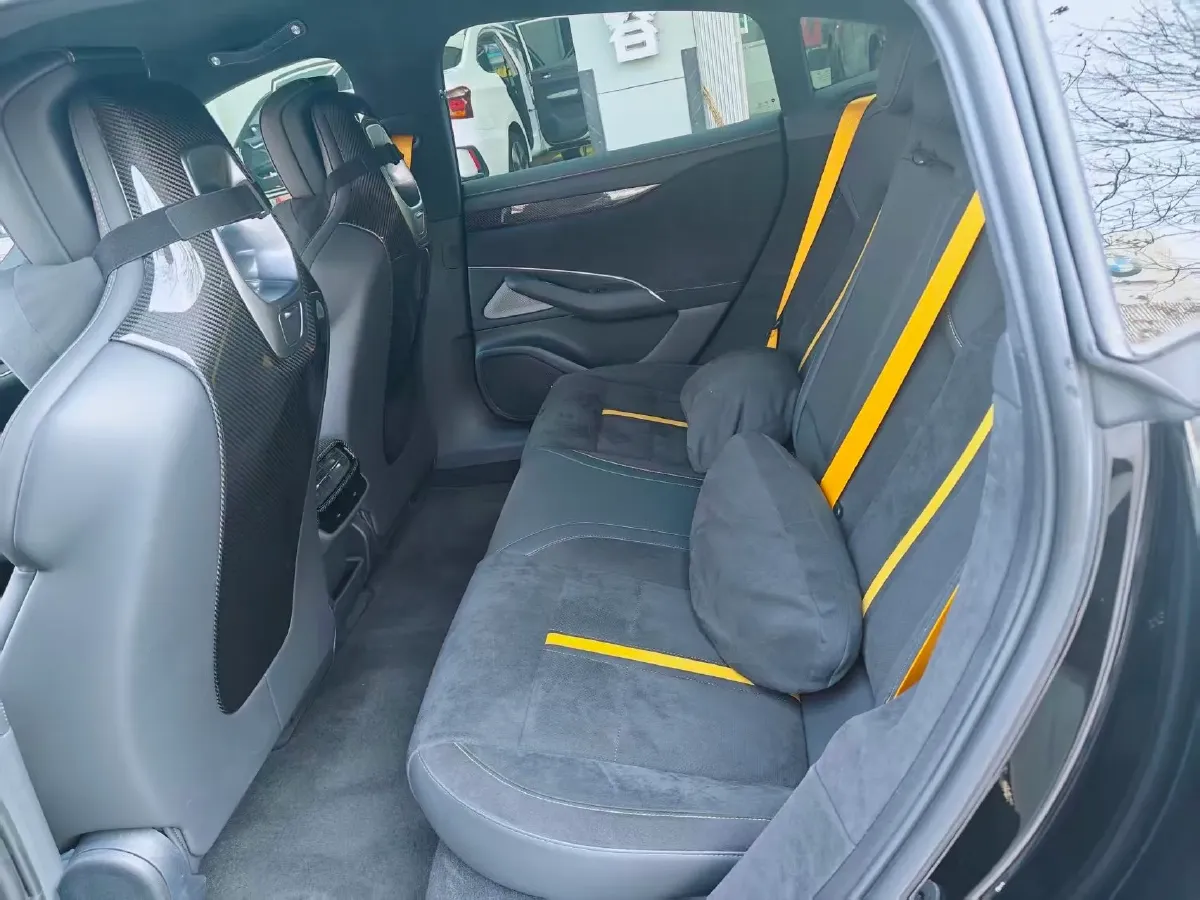 2025 MI SU7 Ultra BEV 93.7KWH,autocango,china used car exporter,china ev exporter,chinese used car exporter,chinese used ev exporter