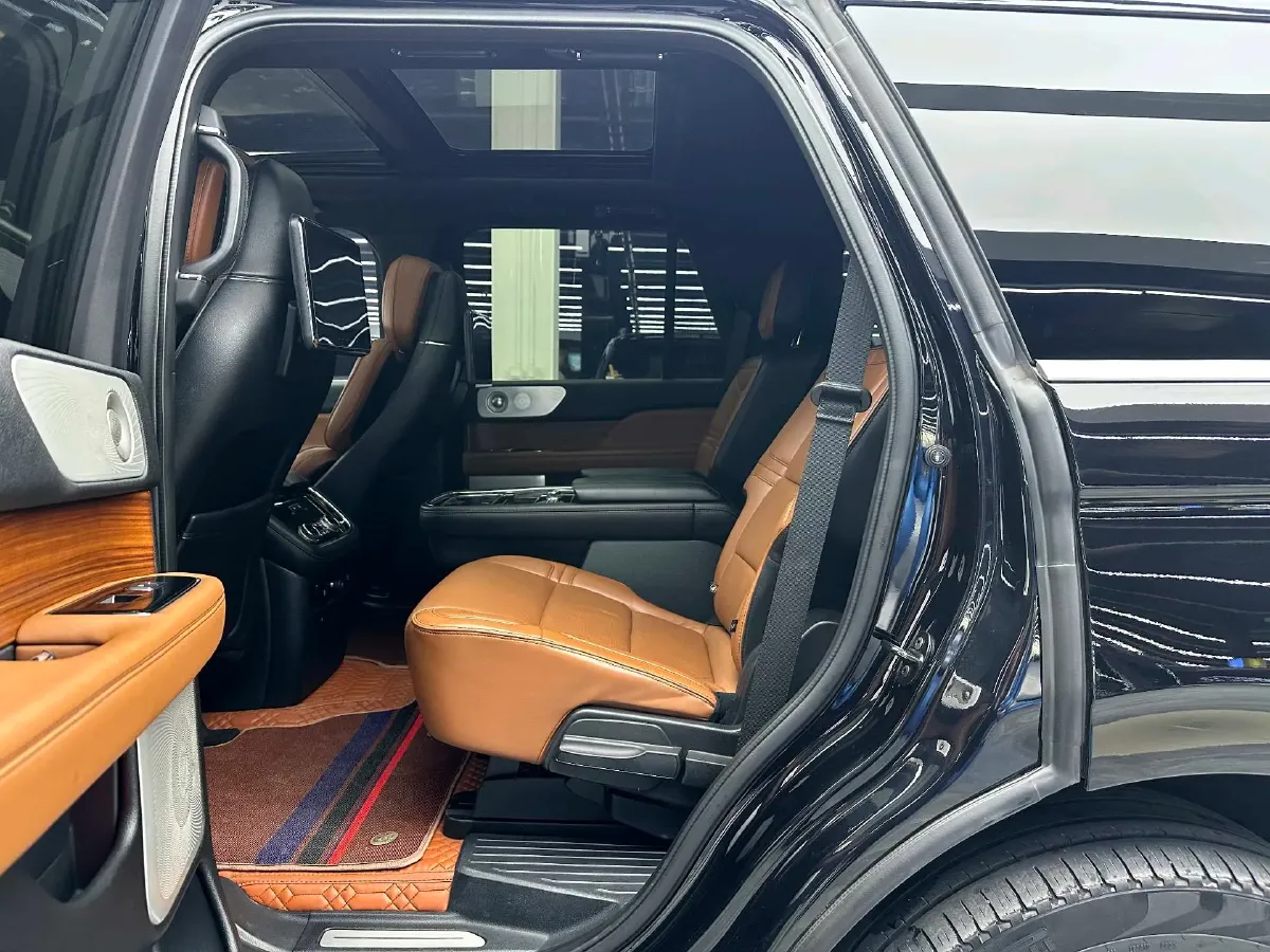 2019 Lincoln Navigator 3.5T 388HP V6 10AT,autocango,china used car exporter,china ev exporter,chinese used car exporter,chinese used ev exporter