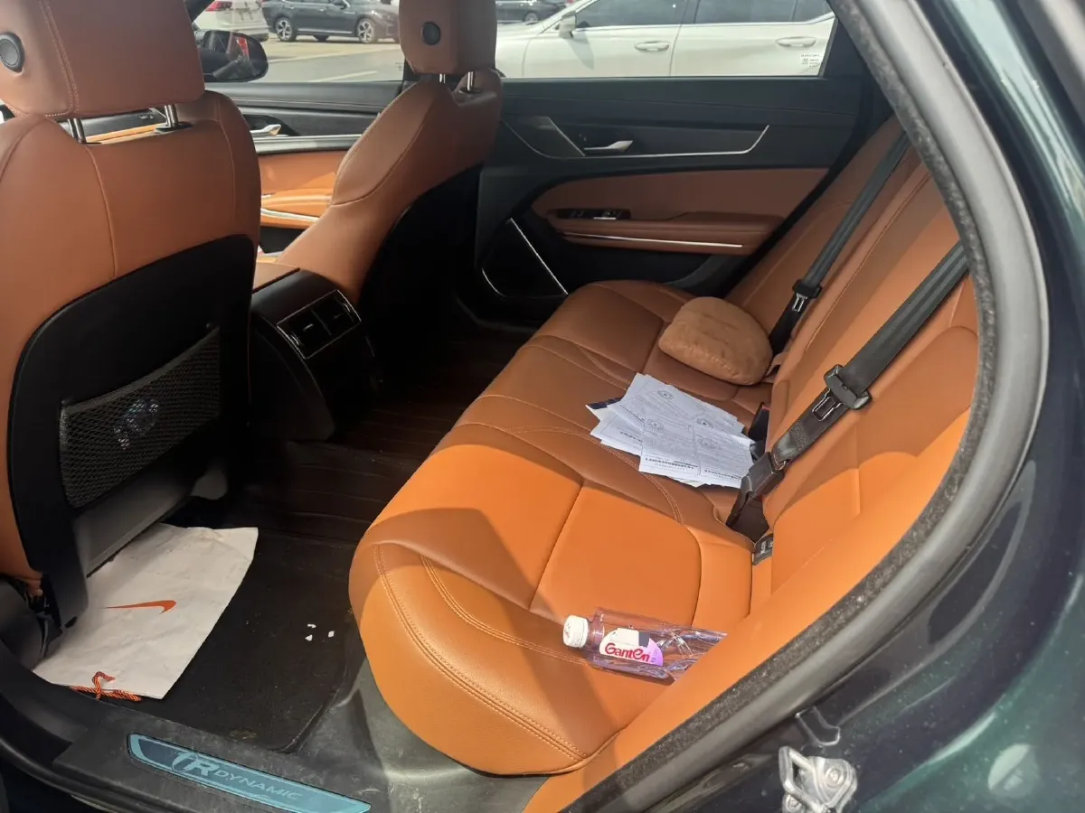 2023 Jaguar XFL 2.0T 250HP L4 8AT,autocango,china used car exporter,china ev exporter,chinese used car exporter,chinese used ev exporter