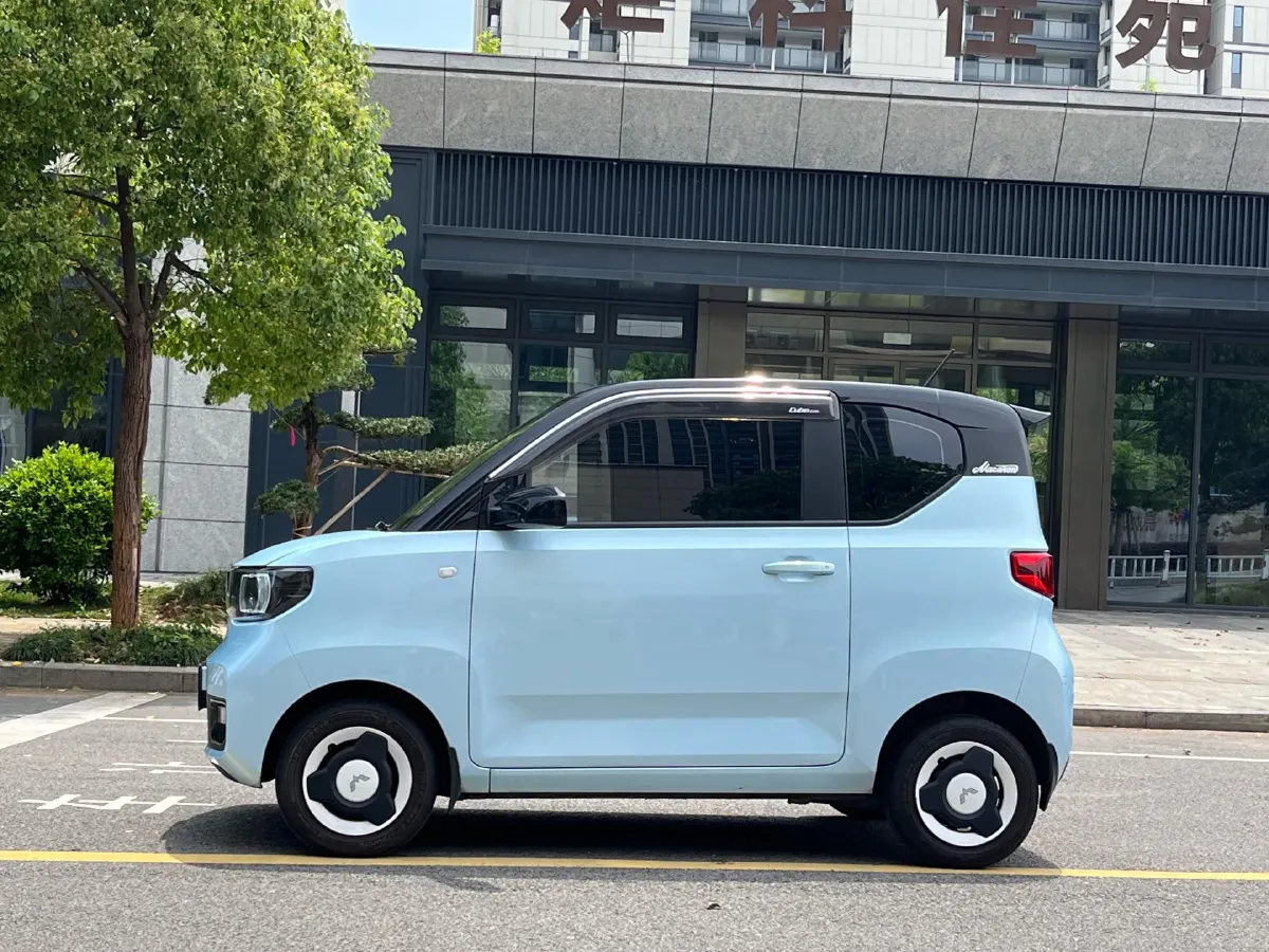 2021 WuLing HongGuang MINI EV BEV 13.9KWH,autocango,china used car exporter,china ev exporter,chinese used car exporter,chinese used ev exporter