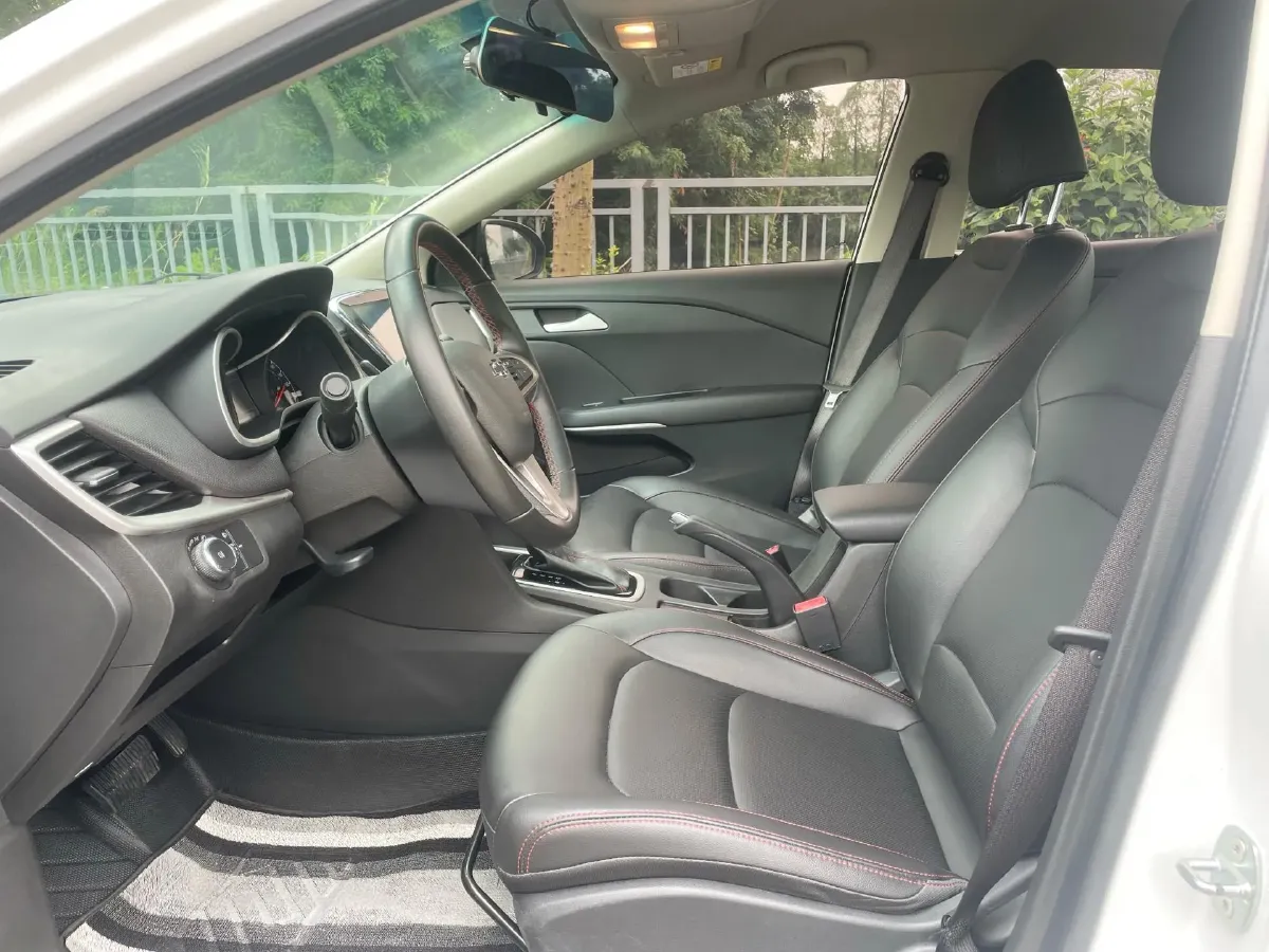 2020 Chevrolet Monza 1.0T 125HP L3 6DCT,autocango,china used car exporter,china ev exporter,chinese used car exporter,chinese used ev exporter