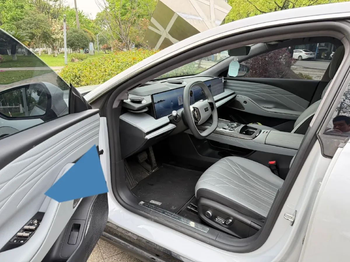 2025 Geely Galaxy E8 BEV 76KWH,autocango,china used car exporter,china ev exporter,chinese used car exporter,chinese used ev exporter