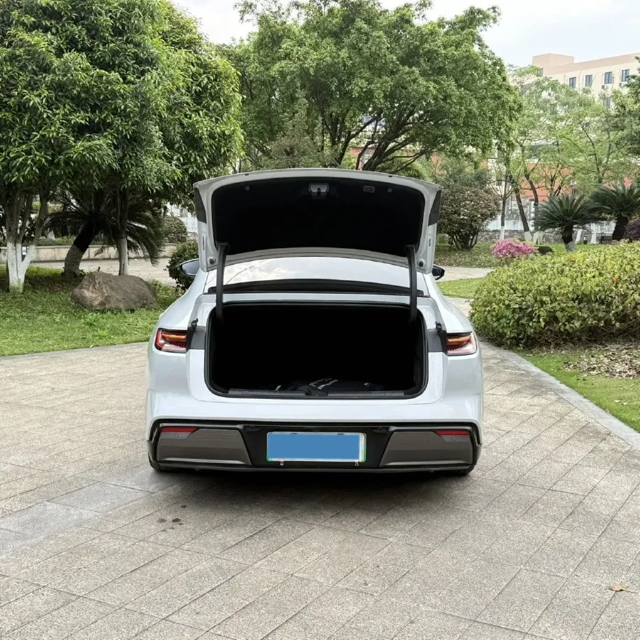 2025 Geely Galaxy E8 BEV 76KWH,autocango,china used car exporter,china ev exporter,chinese used car exporter,chinese used ev exporter