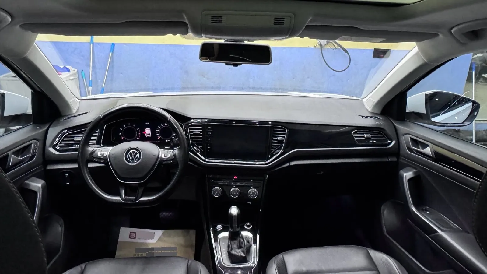 2021 Volkswagen T-Roc 1.4T 150HP L4 7DCT,autocango,china used car exporter,china ev exporter,chinese used car exporter,chinese used ev exporter