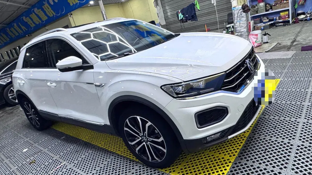 2021 Volkswagen T-Roc 1.4T 150HP L4 7DCT,autocango,china used car exporter,china ev exporter,chinese used car exporter,chinese used ev exporter