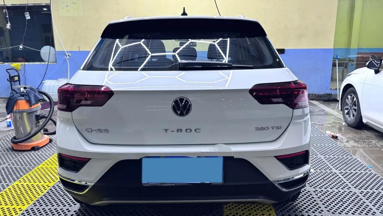 2021 Volkswagen T-Roc 1.4T 150HP L4 7DCT,autocango,china used car exporter,china ev exporter,chinese used car exporter,chinese used ev exporter