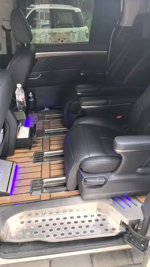 2021 GAC Trumpchi M8 2.0T 252HP L4 8AT,autocango,china used car exporter,china ev exporter,chinese used car exporter,chinese used ev exporter