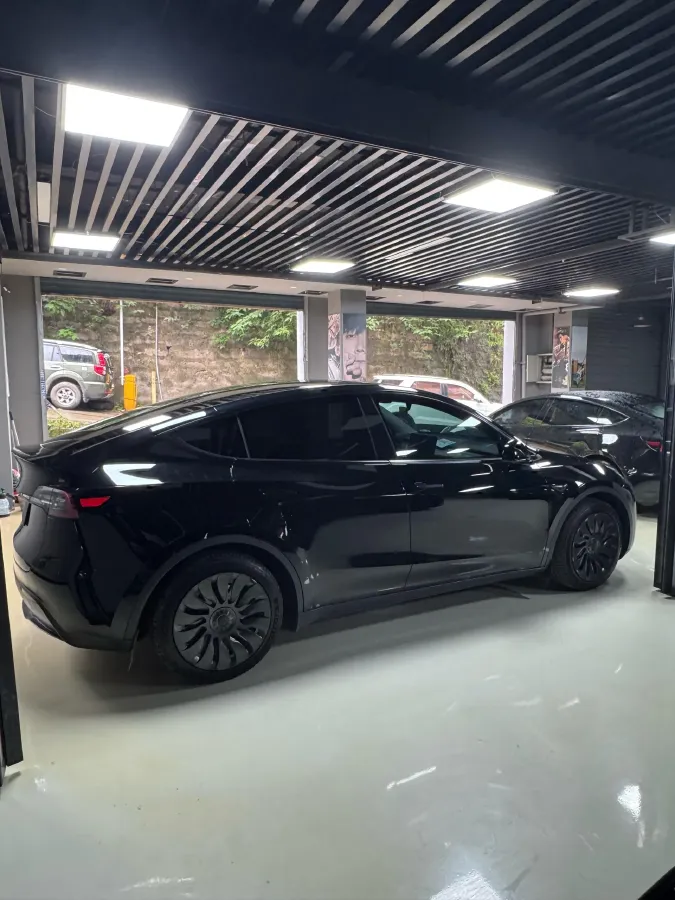 2022 Tesla Model Y BEV 60KWH,autocango,china used car exporter,china ev exporter,chinese used car exporter,chinese used ev exporter