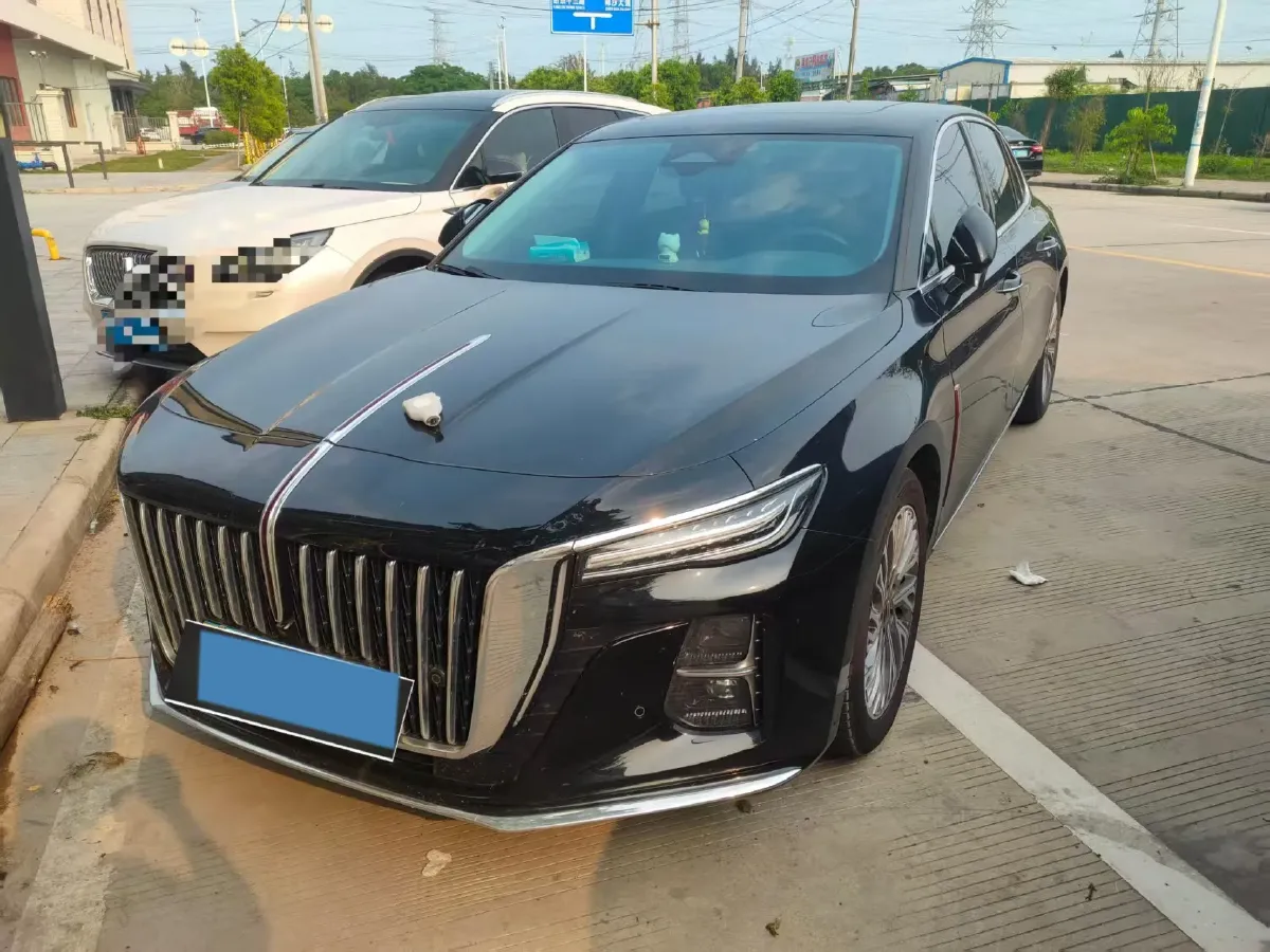 2023 HongQi H5 2.0T 224HP L4 8AT,autocango,china used car exporter,china ev exporter,chinese used car exporter,chinese used ev exporter