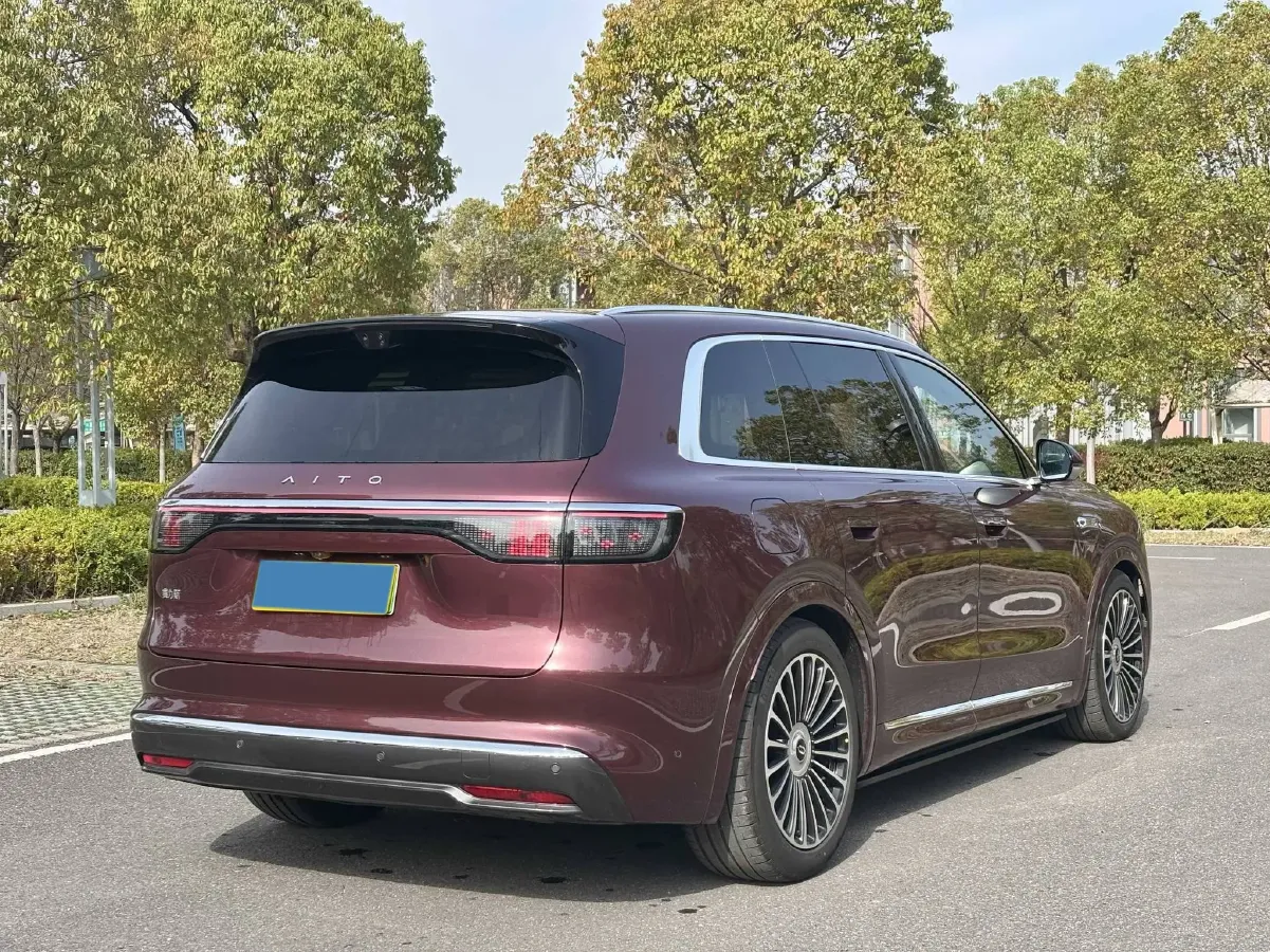 2025 AITO AITO M8 REEV 160HP REEV 53.4KWH,autocango,china used car exporter,china ev exporter,chinese used car exporter,chinese used ev exporter