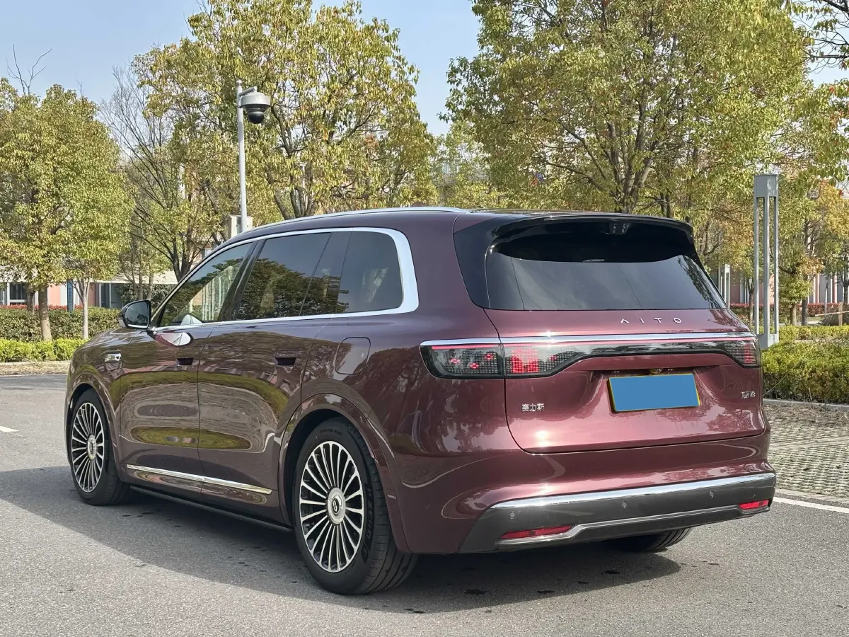 2025 AITO AITO M8 REEV 160HP REEV 53.4KWH,autocango,china used car exporter,china ev exporter,chinese used car exporter,chinese used ev exporter