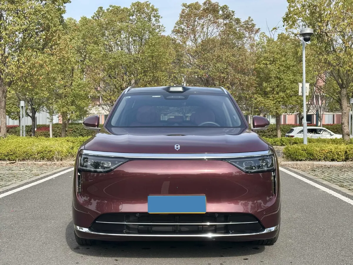 2025 AITO AITO M8 REEV 160HP REEV 53.4KWH,autocango,china used car exporter,china ev exporter,chinese used car exporter,chinese used ev exporter