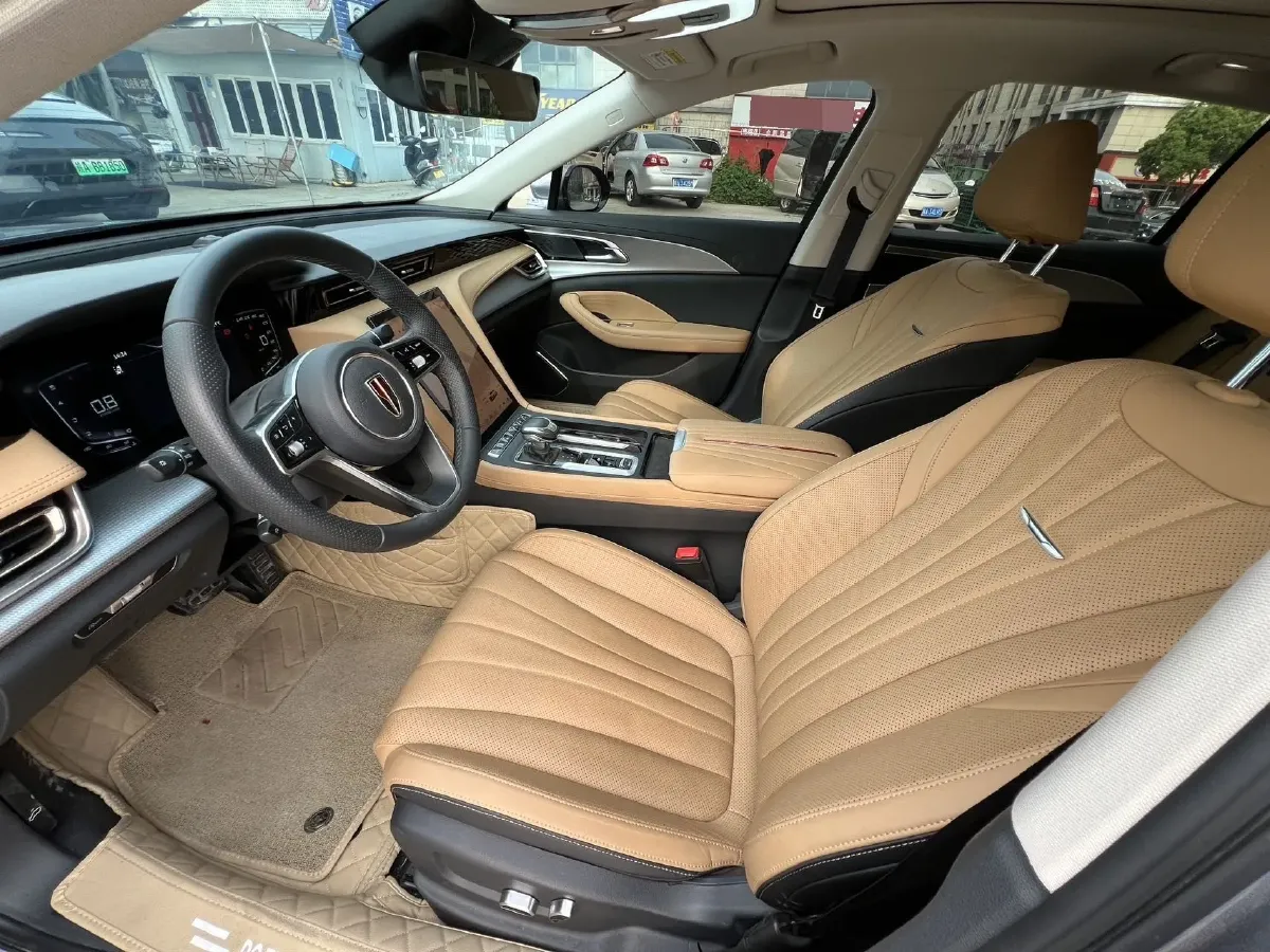 2023 HongQi H5 2.0T 224HP L4 8AT,autocango,china used car exporter,china ev exporter,chinese used car exporter,chinese used ev exporter