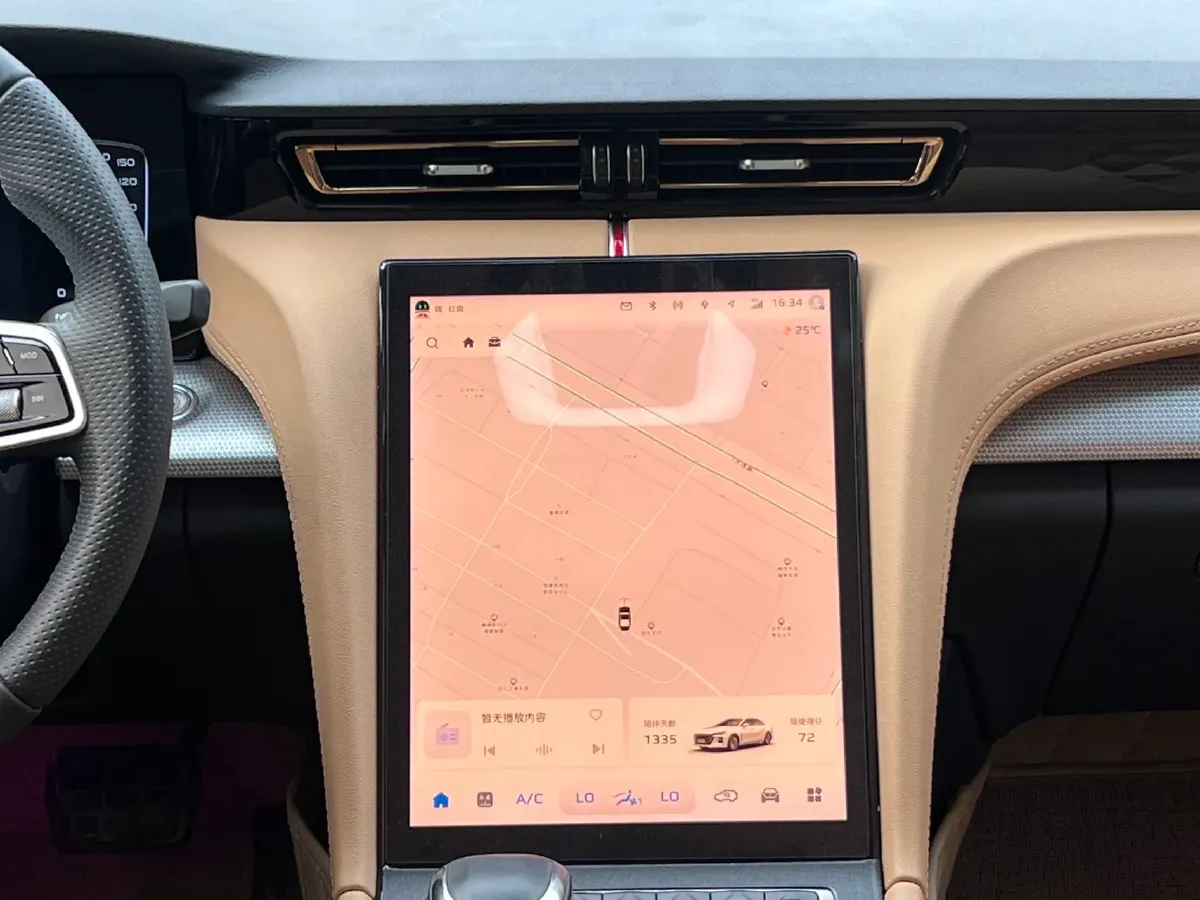 2023 HongQi H5 2.0T 224HP L4 8AT,autocango,china used car exporter,china ev exporter,chinese used car exporter,chinese used ev exporter