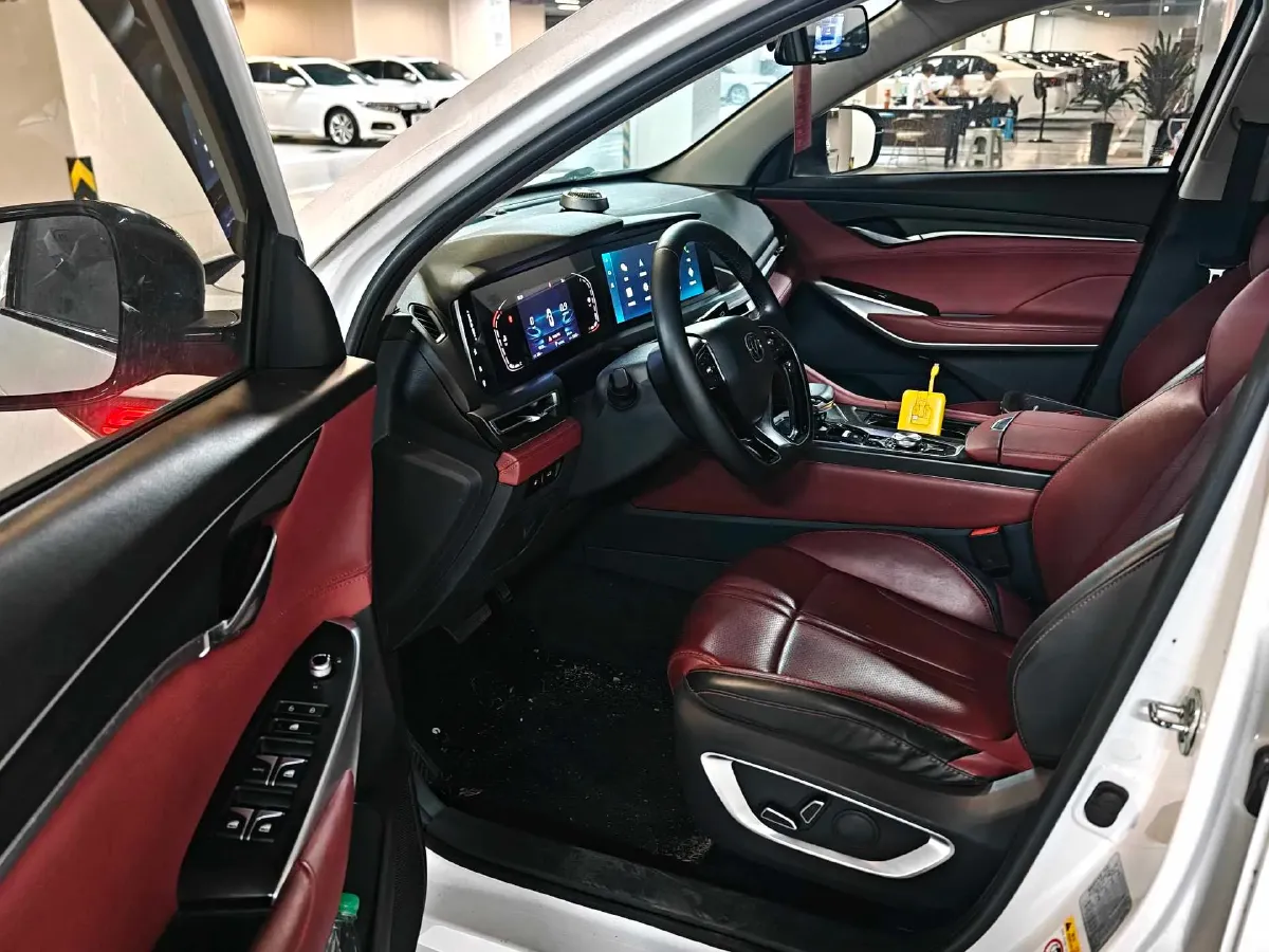 2021 ChangAn CS75 Plus 2.0T 233HP L4 8AT,autocango,china used car exporter,china ev exporter,chinese used car exporter,chinese used ev exporter
