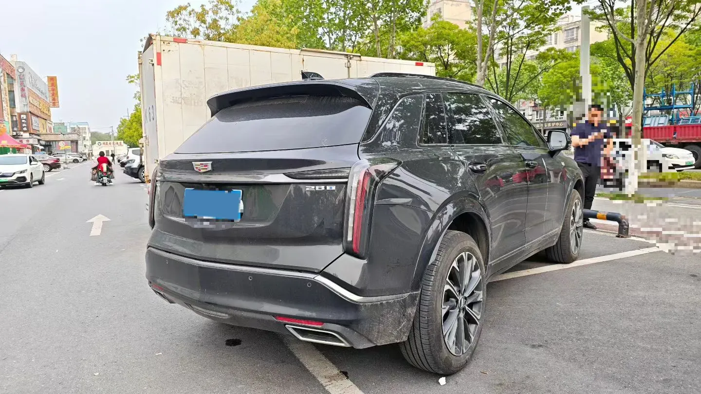 2025 Cadillac XT5 2.0T 237HP L4 9AT,autocango,china used car exporter,china ev exporter,chinese used car exporter,chinese used ev exporter