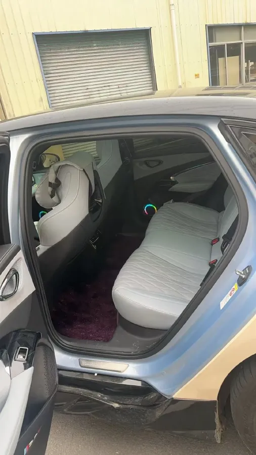 2022 AITO AITO M5 Range Extended 125HP REEV 40KWH,autocango,china used car exporter,china ev exporter,chinese used car exporter,chinese used ev exporter