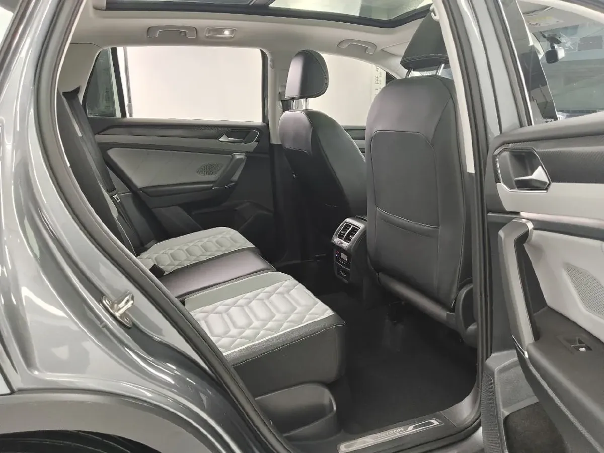 2023 Volkswagen Tayron 1.4T 150HP L4 7DCT,autocango,china used car exporter,china ev exporter,chinese used car exporter,chinese used ev exporter