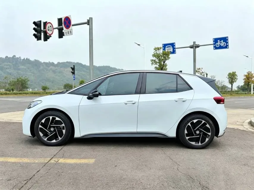 2025 Volkswagen ID.3 BEV 52.8KWH,autocango,china used car exporter,china ev exporter,chinese used car exporter,chinese used ev exporter