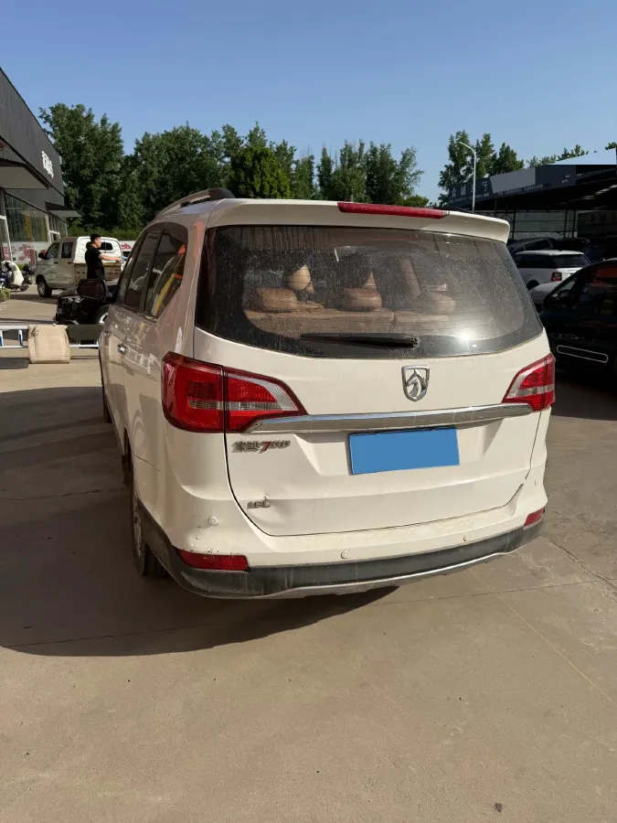 2017 BaoJun 730 1.5T 150HP L4 6MT,autocango,china used car exporter,china ev exporter,chinese used car exporter,chinese used ev exporter